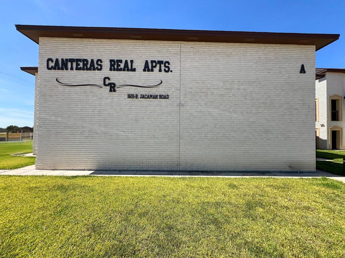 Apartment for rent at 1601 B Jacaman Rd, Laredo, TX 78045
