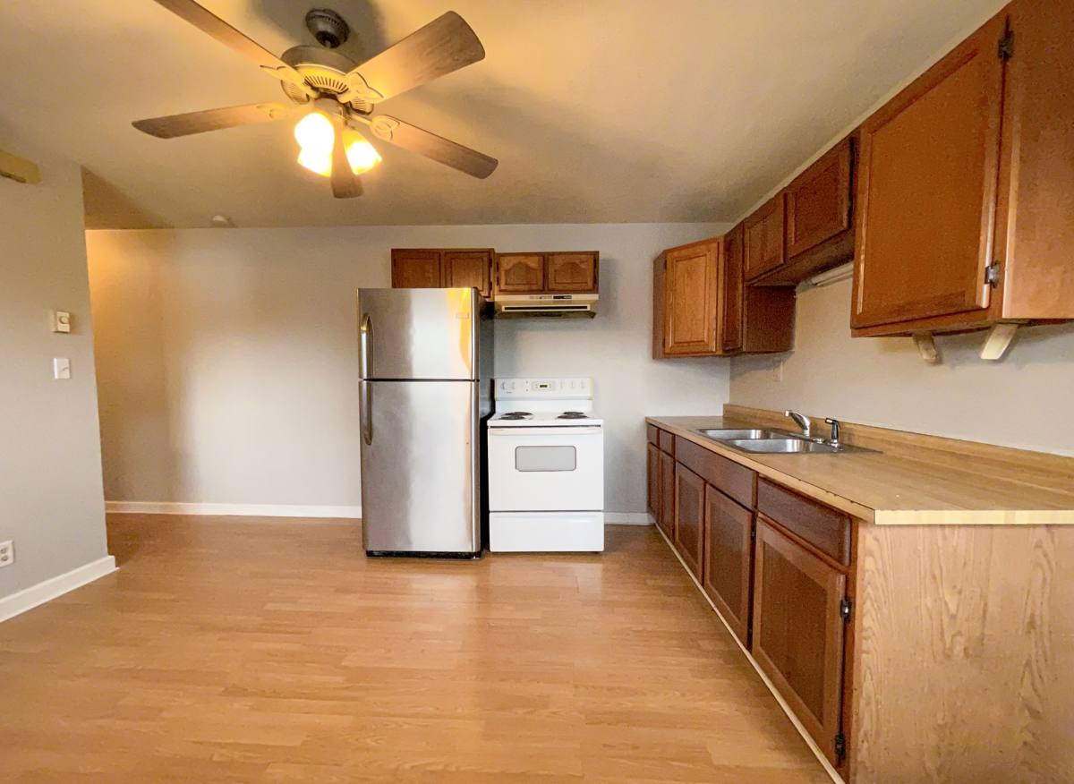 Apartment for rent at 402 N Calvert St, Muncie, IN 47303
