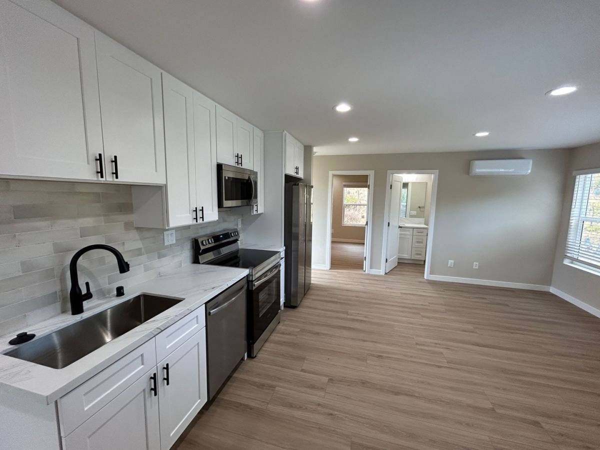 Townhouse for rent at 5978 Baja Dr, San Diego, CA 92115