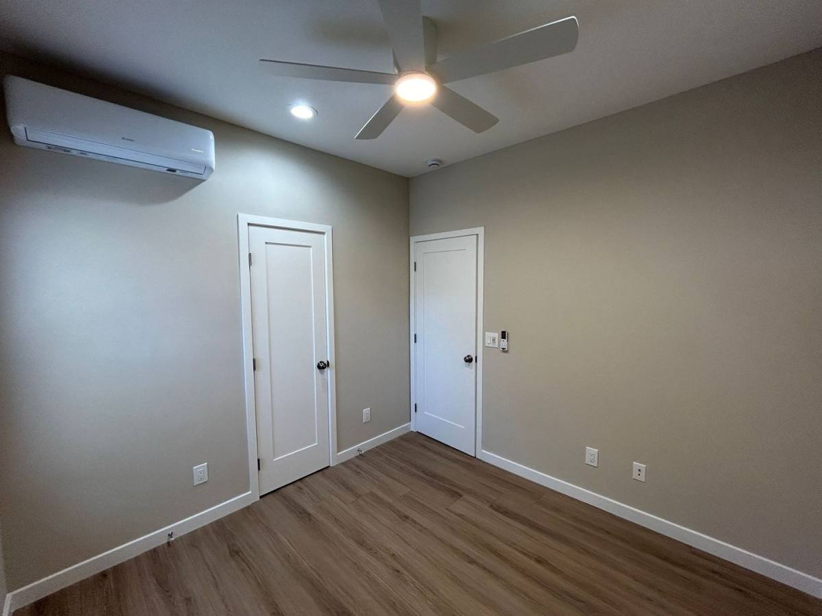 Townhouse for rent at 5978 Baja Dr, San Diego, CA 92115