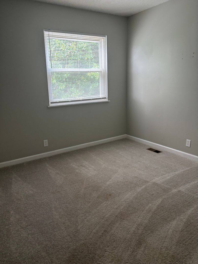 Townhouse for rent at 2711 Clayton Dr, Huntsville, AL 35810