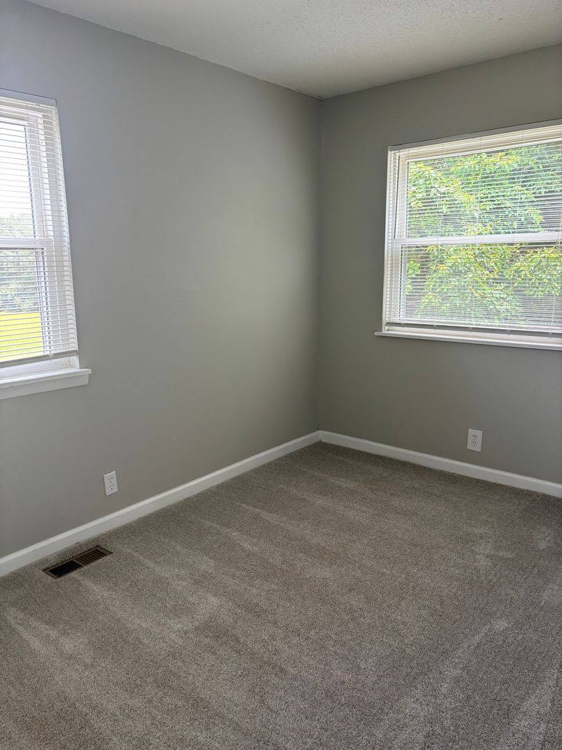 Townhouse for rent at 2711 Clayton Dr, Huntsville, AL 35810