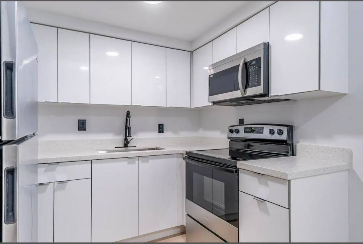 Apartment for rent at 1505-1525 NE 135th St, Miami, FL 33161