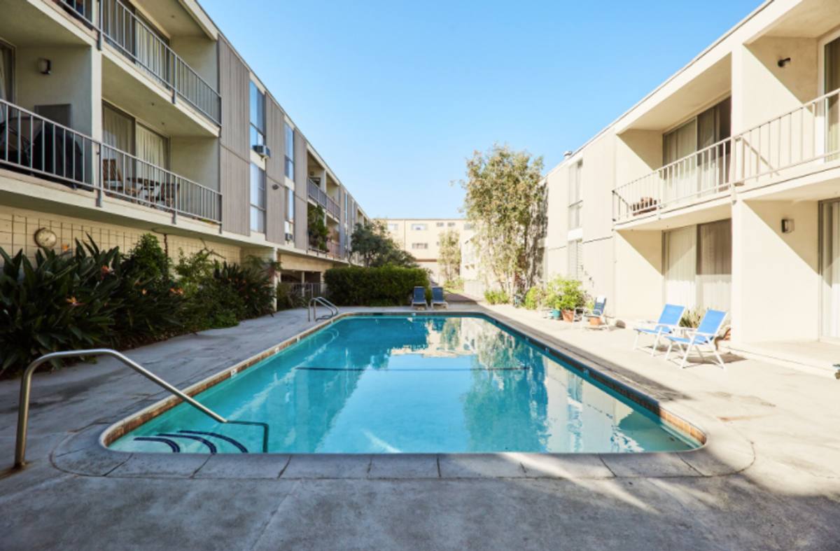 Apartment for rent at 2643 Centinela Ave, Santa Monica, CA 90405