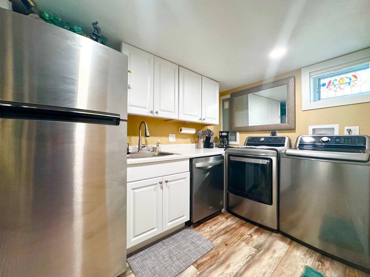 Apartment for rent at 8715 SE 30th Ave, Portland, OR 97222