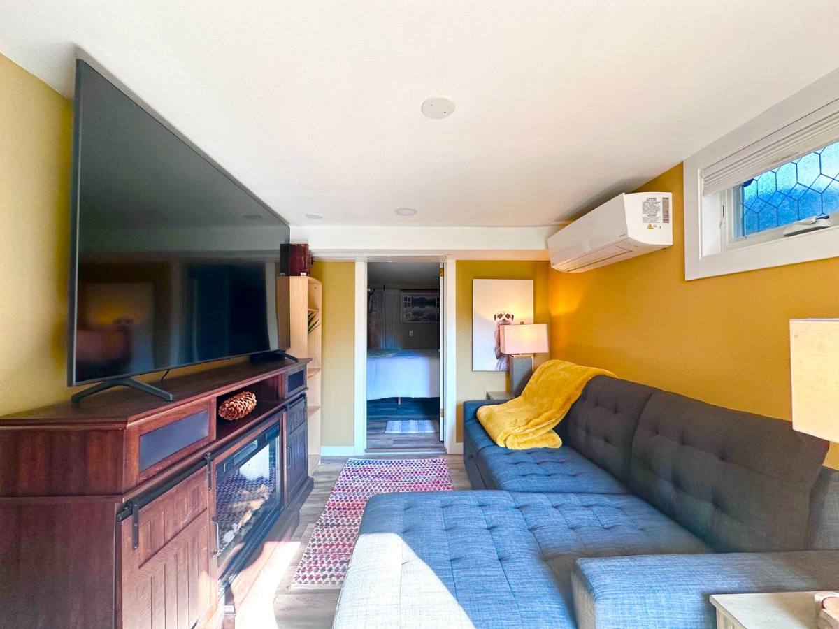 Apartment for rent at 8715 SE 30th Ave, Portland, OR 97222