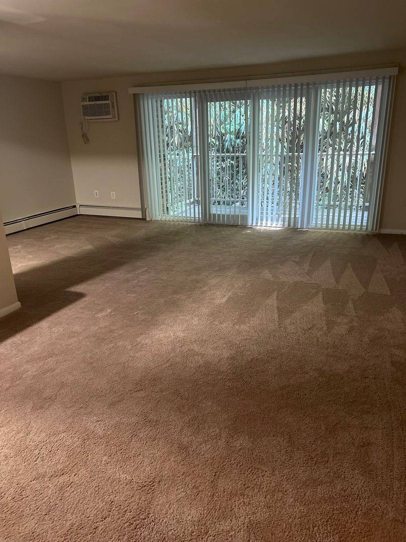 Apartment for rent at 410 E Hinckley Ave, Ridley Park, PA 19078