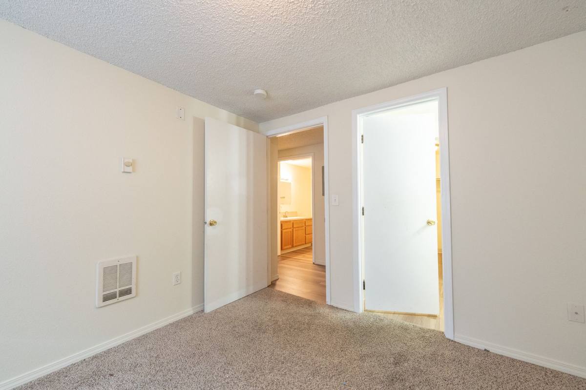 Apartment for rent at 8819 N Edison, Portland, OR 97203