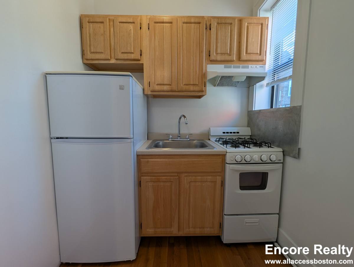 Apartment for rent at 24 Phillips St #17, Boston, MA 02114