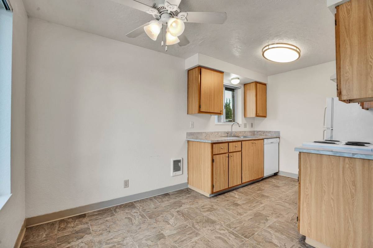 Apartment for rent at 298 Triple Tree Circle N, Salem, OR 97303