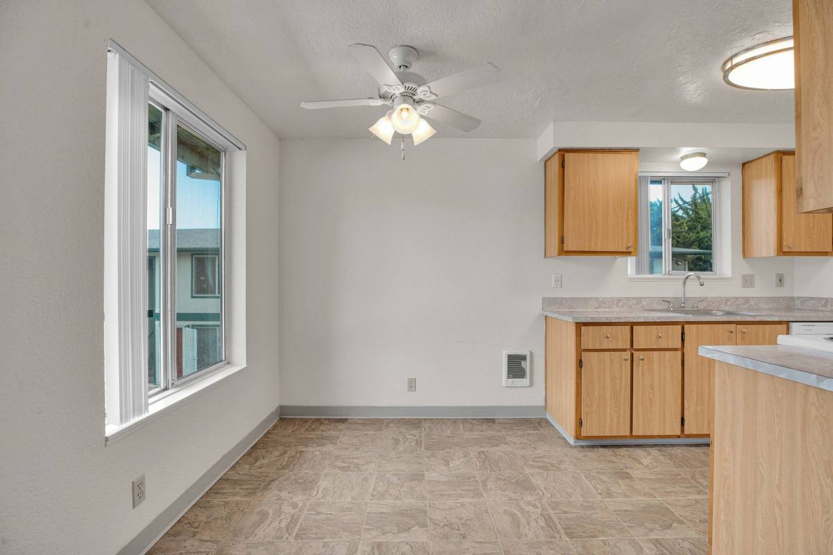 Apartment for rent at 298 Triple Tree Circle N, Salem, OR 97303