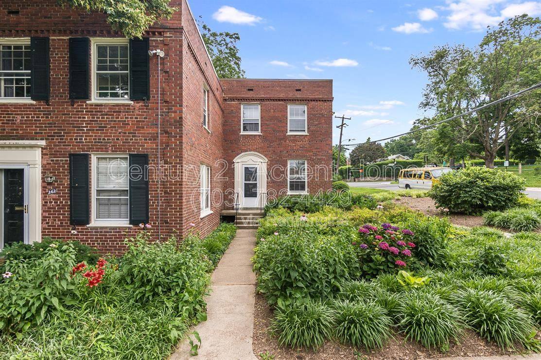 Apartment for rent at 1020 S Barton St #261, Arlington, VA 22204