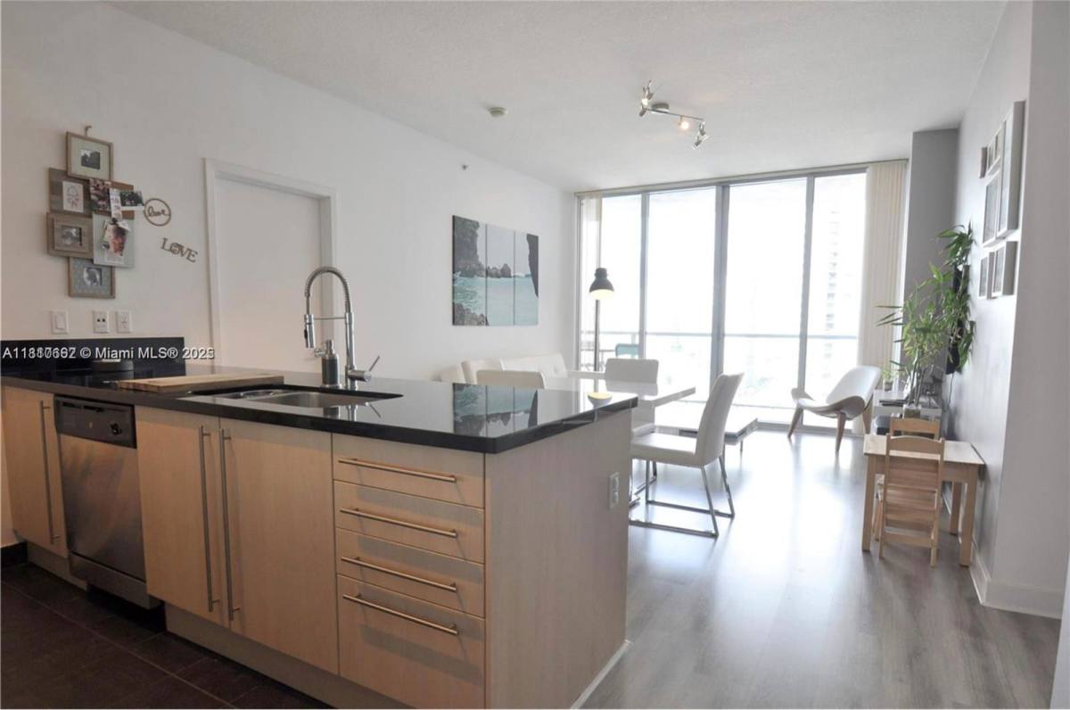 Apartment for rent at 79 SW 12th St S, Miami, FL 33130
