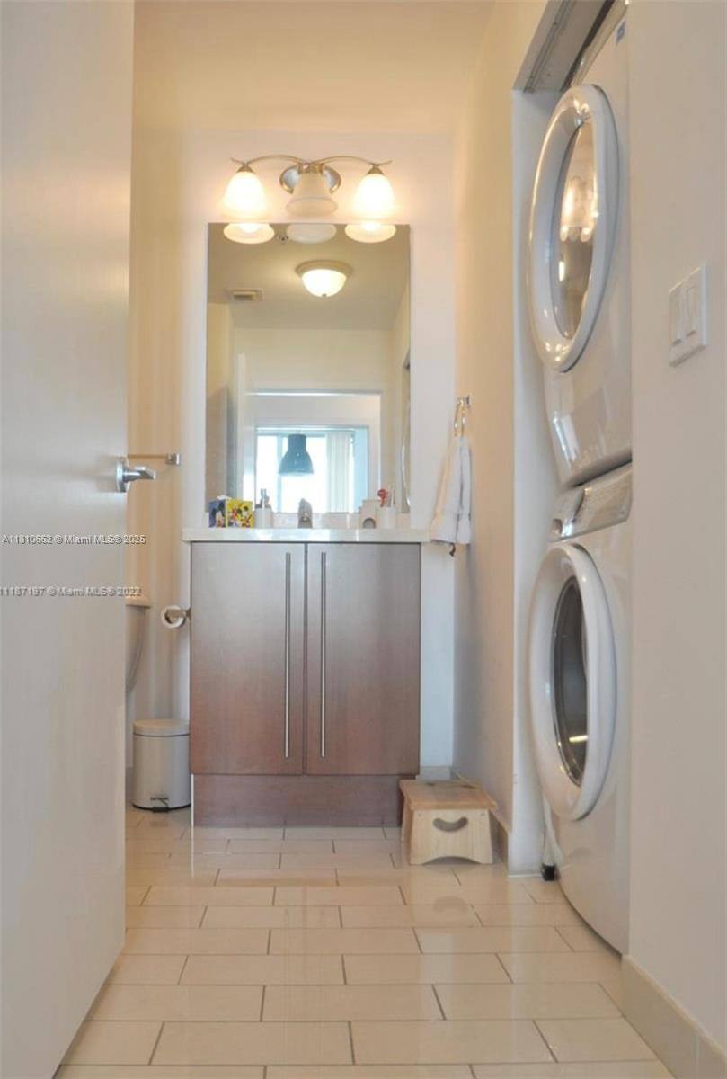Apartment for rent at 79 SW 12th St S, Miami, FL 33130