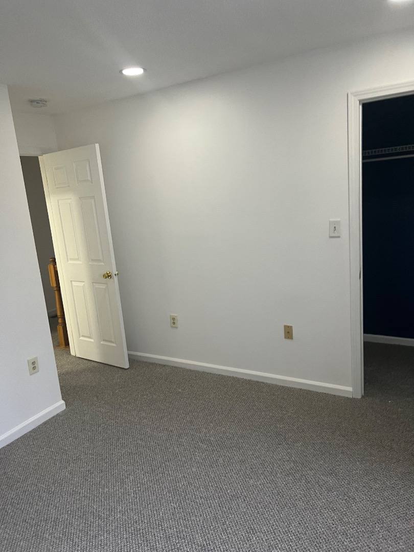 Townhouse for rent at 157 W Market St, Newark, NJ 07103