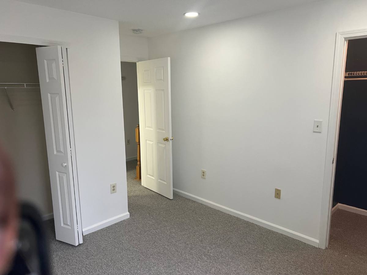 Townhouse for rent at 157 W Market St, Newark, NJ 07103
