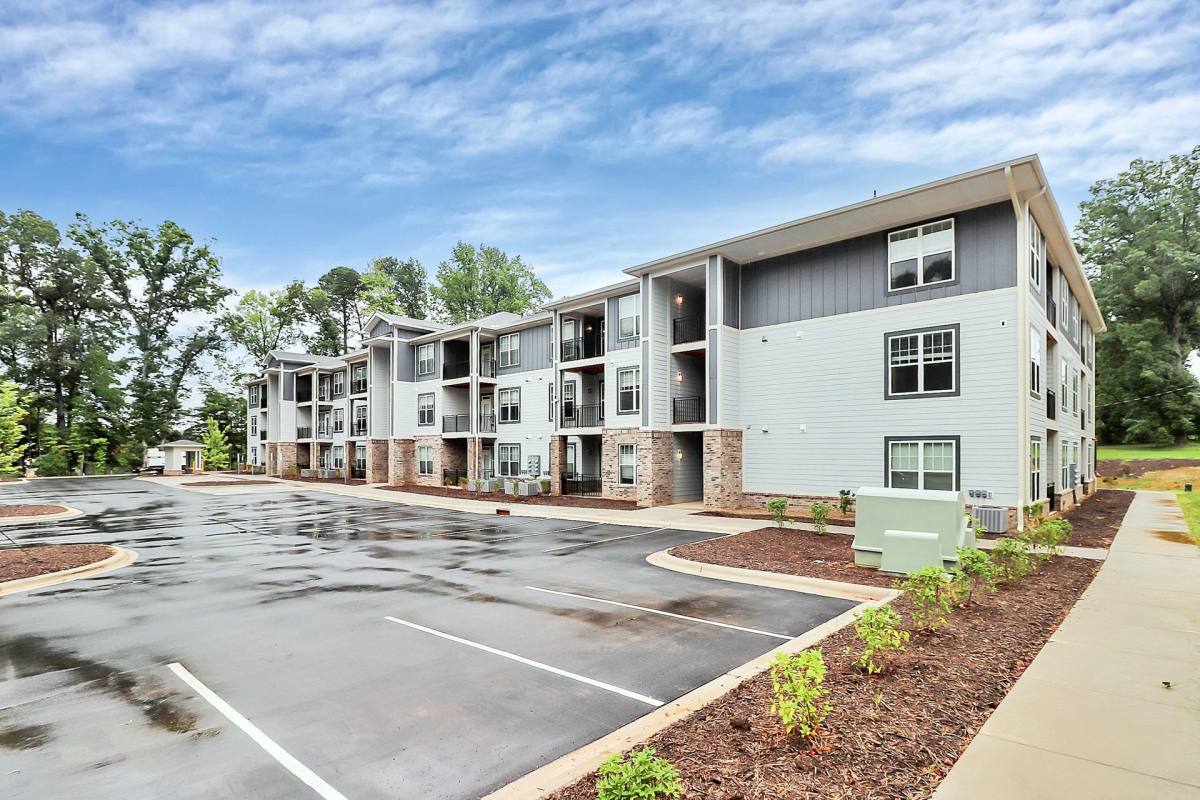 Apartment for rent at 520 Tom Hunter Rd, Charlotte, NC 28213