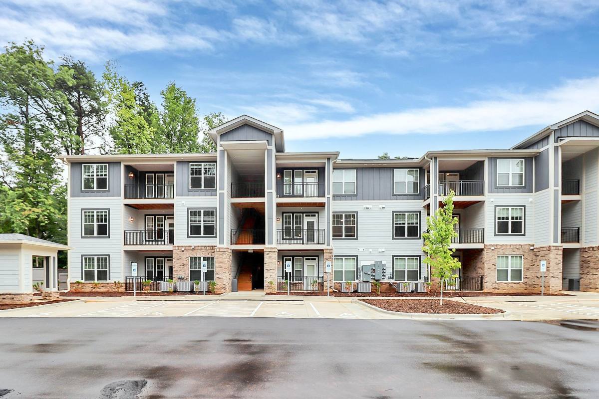 Apartment for rent at 520 Tom Hunter Rd, Charlotte, NC 28213
