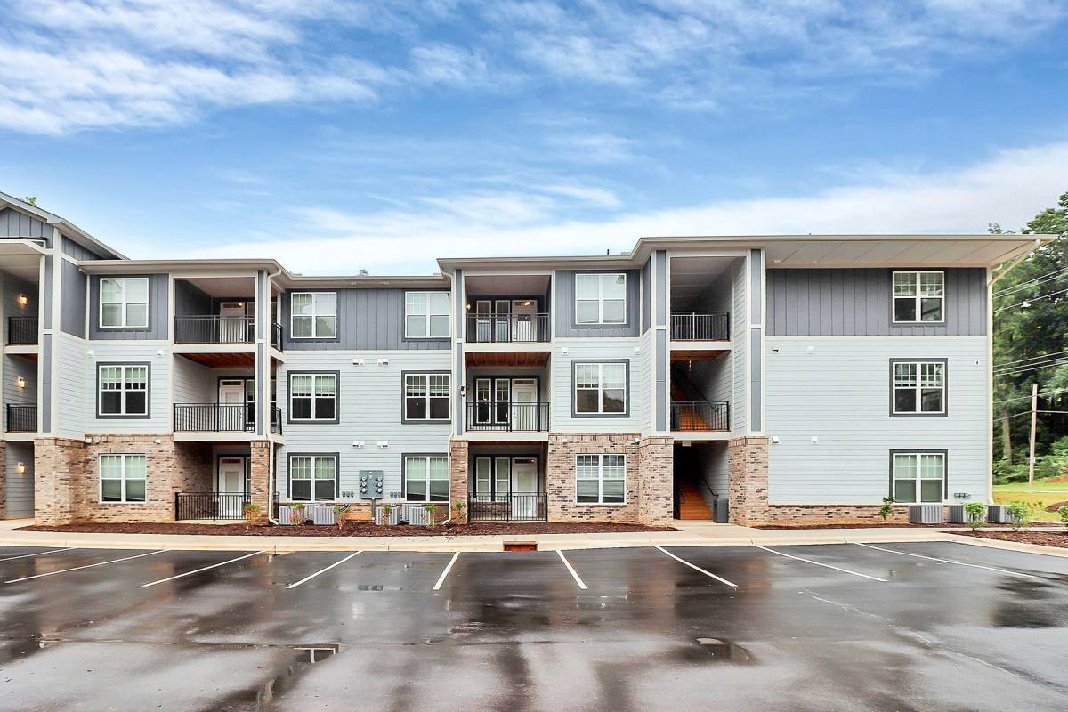 Apartment for rent at 520 Tom Hunter Rd, Charlotte, NC 28213