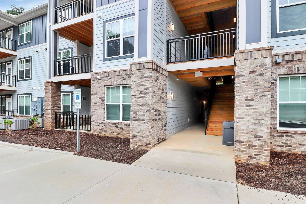 Apartment for rent at 520 Tom Hunter Rd, Charlotte, NC 28213