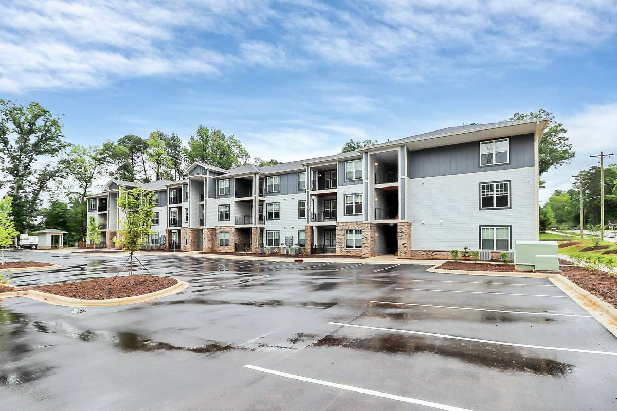 Apartment for rent at 520 Tom Hunter Rd, Charlotte, NC 28213