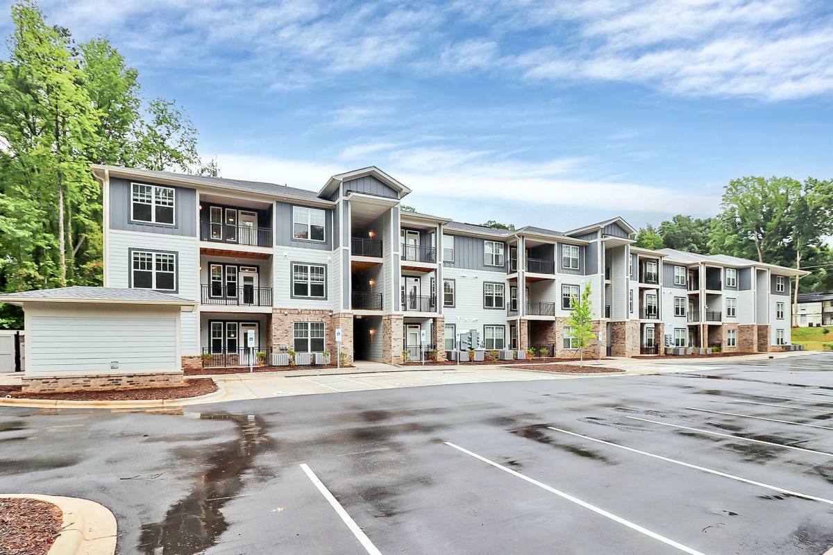 Apartment for rent at 520 Tom Hunter Rd, Charlotte, NC 28213