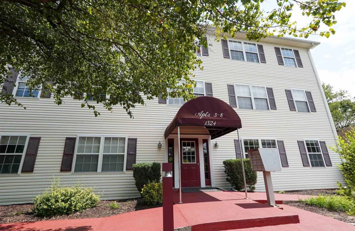 1324 N Main St, Blacksburg, VA 24060 - Apartment For Rent - Image 8