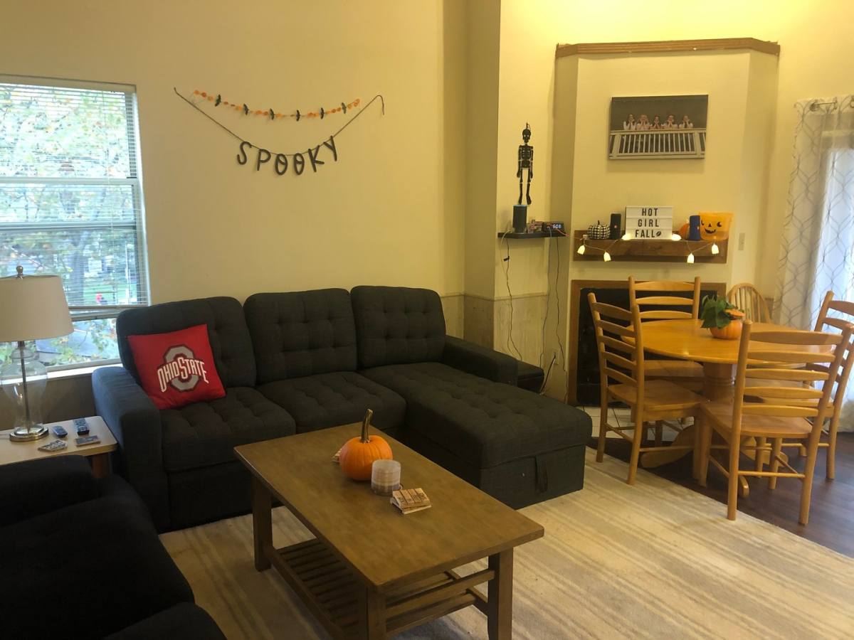 Apartment for rent at 195 E 16th Ave, Columbus, OH 43201