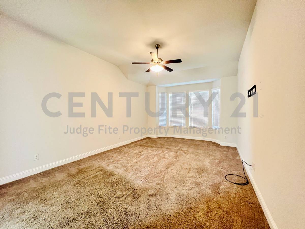 House for rent at 5644 Salt Springs Dr, Fort Worth, TX 76179