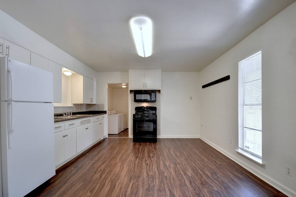 Apartment for rent at 129 Coleman St, Austin, TX 78704