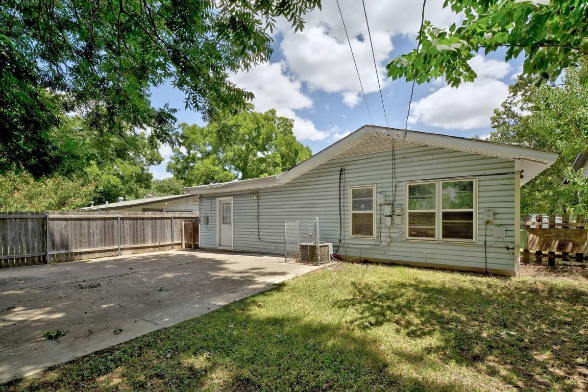 Apartment for rent at 129 Coleman St, Austin, TX 78704