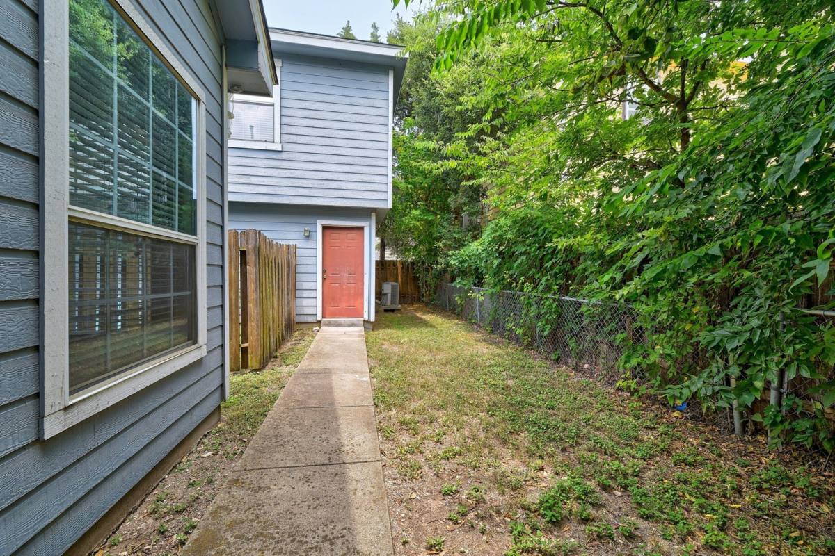 Apartment for rent at 5102 Caswell Ave, Austin, TX 78751