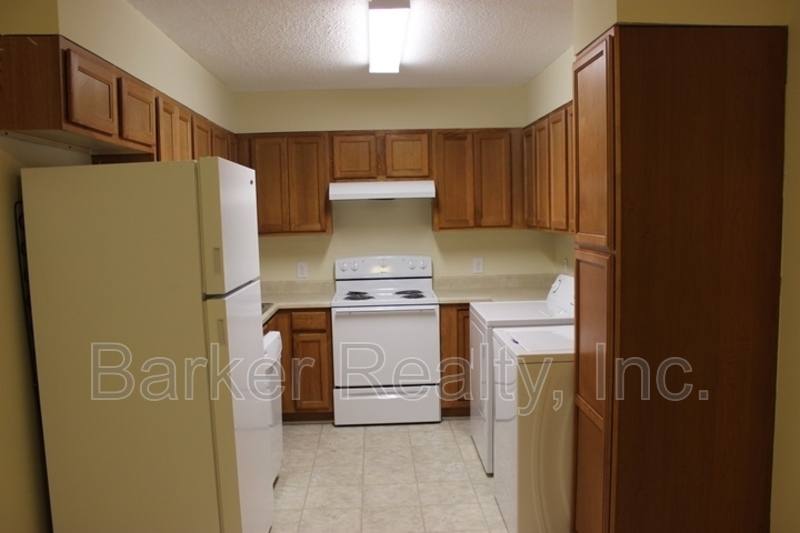 Apartment for rent at 203-3D E Ransom St, Fuquay Varina, NC 27526