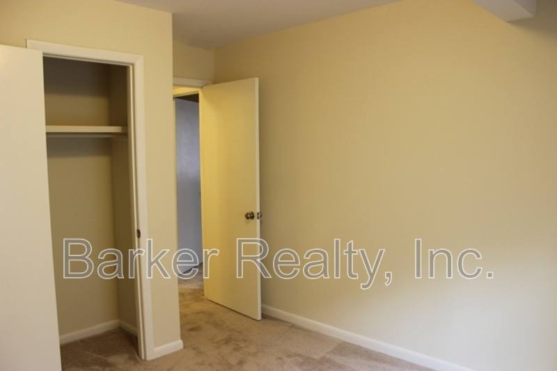 Apartment for rent at 203-3D E Ransom St, Fuquay Varina, NC 27526