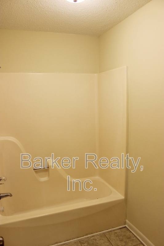 Apartment for rent at 203-3D E Ransom St, Fuquay Varina, NC 27526