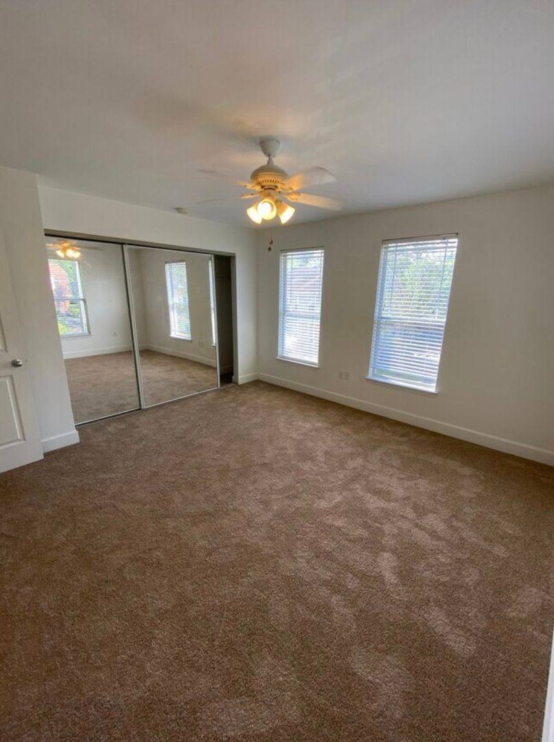 Townhouse for rent at 1417 Pullen Rd, Tallahassee, FL 32304