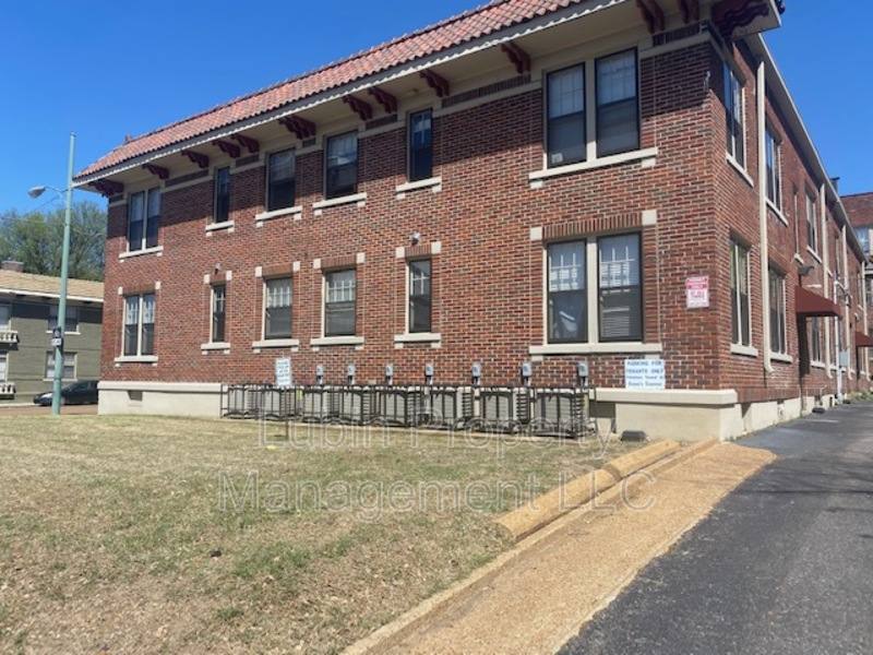 Apartment for rent at 1779 Madison Ave Unit16 #16, Memphis, TN 38104