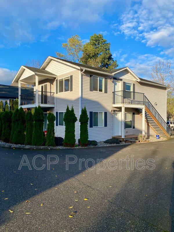 Apartment for rent at 3233 Racine St #201, Bellingham, WA 98226