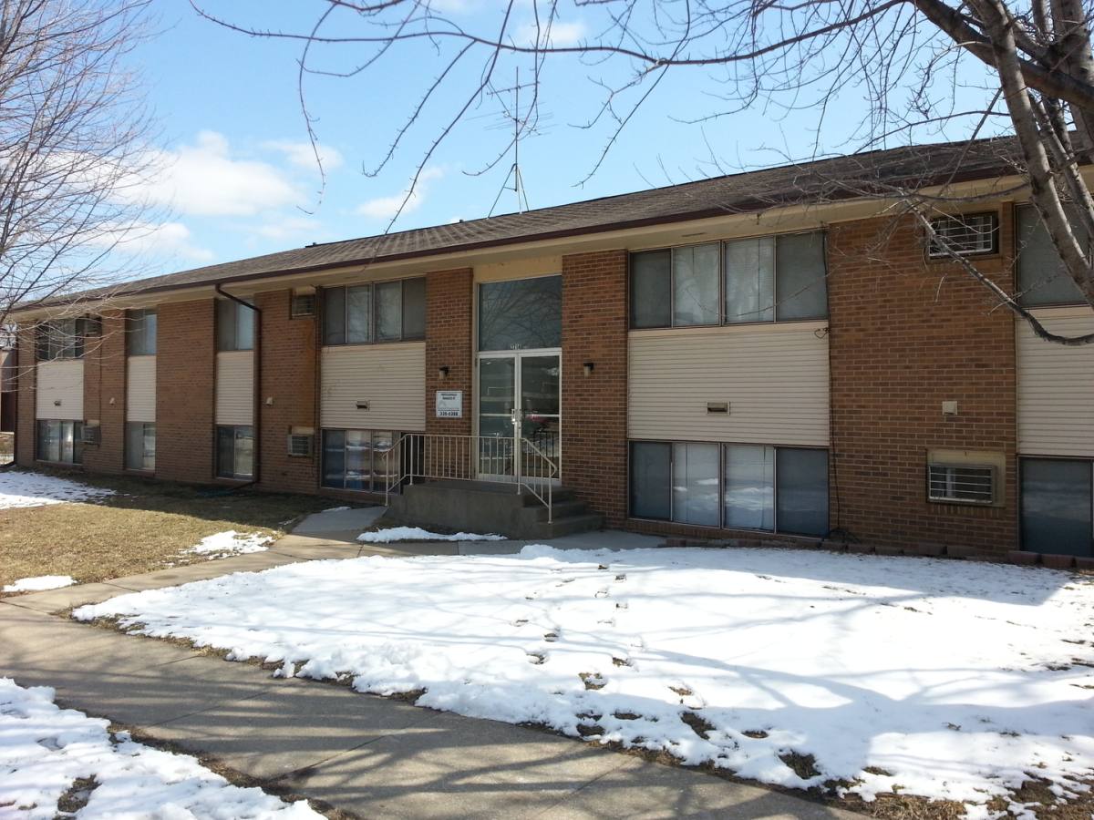 Apartment for rent at 2714 Wayne Ave, Iowa City, IA 52240