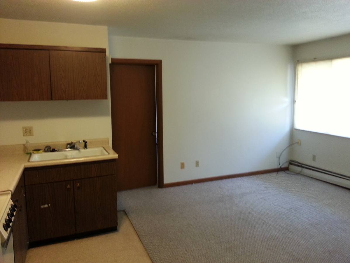 Apartment for rent at 2714 Wayne Ave, Iowa City, IA 52240