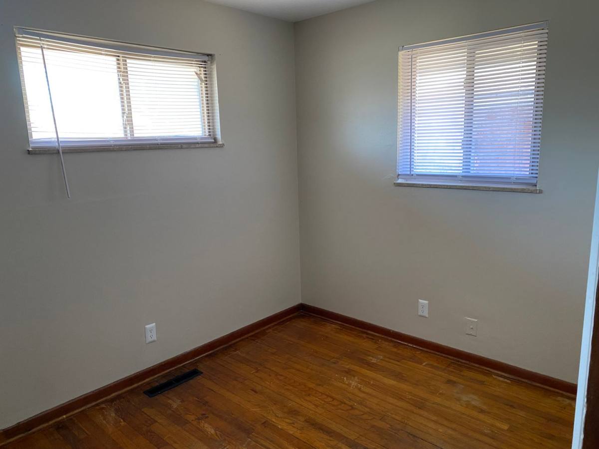 Apartment for rent at 381-385 S Yearling Rd, Columbus, OH 43213