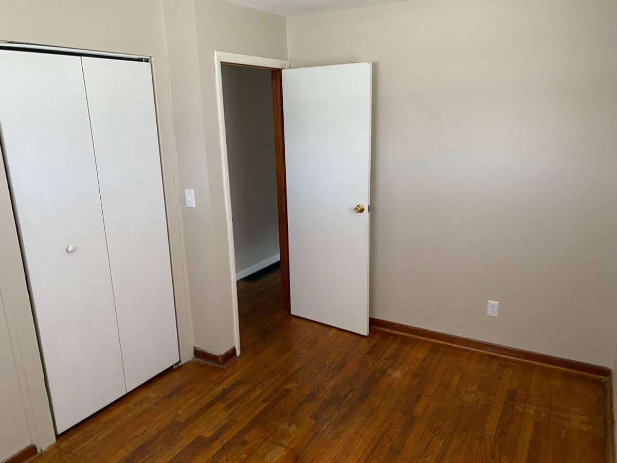 Apartment for rent at 381-385 S Yearling Rd, Columbus, OH 43213
