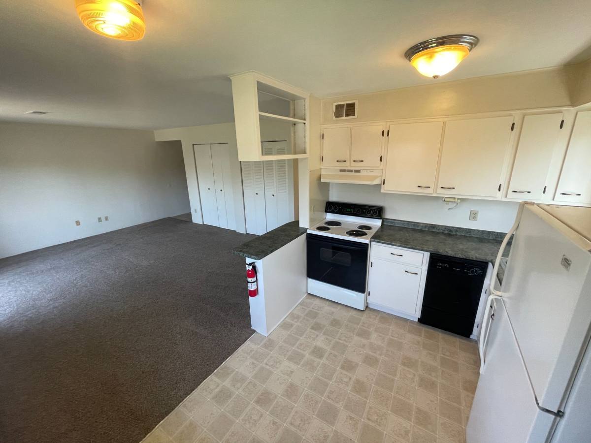 Apartment for rent at 1516 S Dorchester Dr, Bloomington, IN 47401