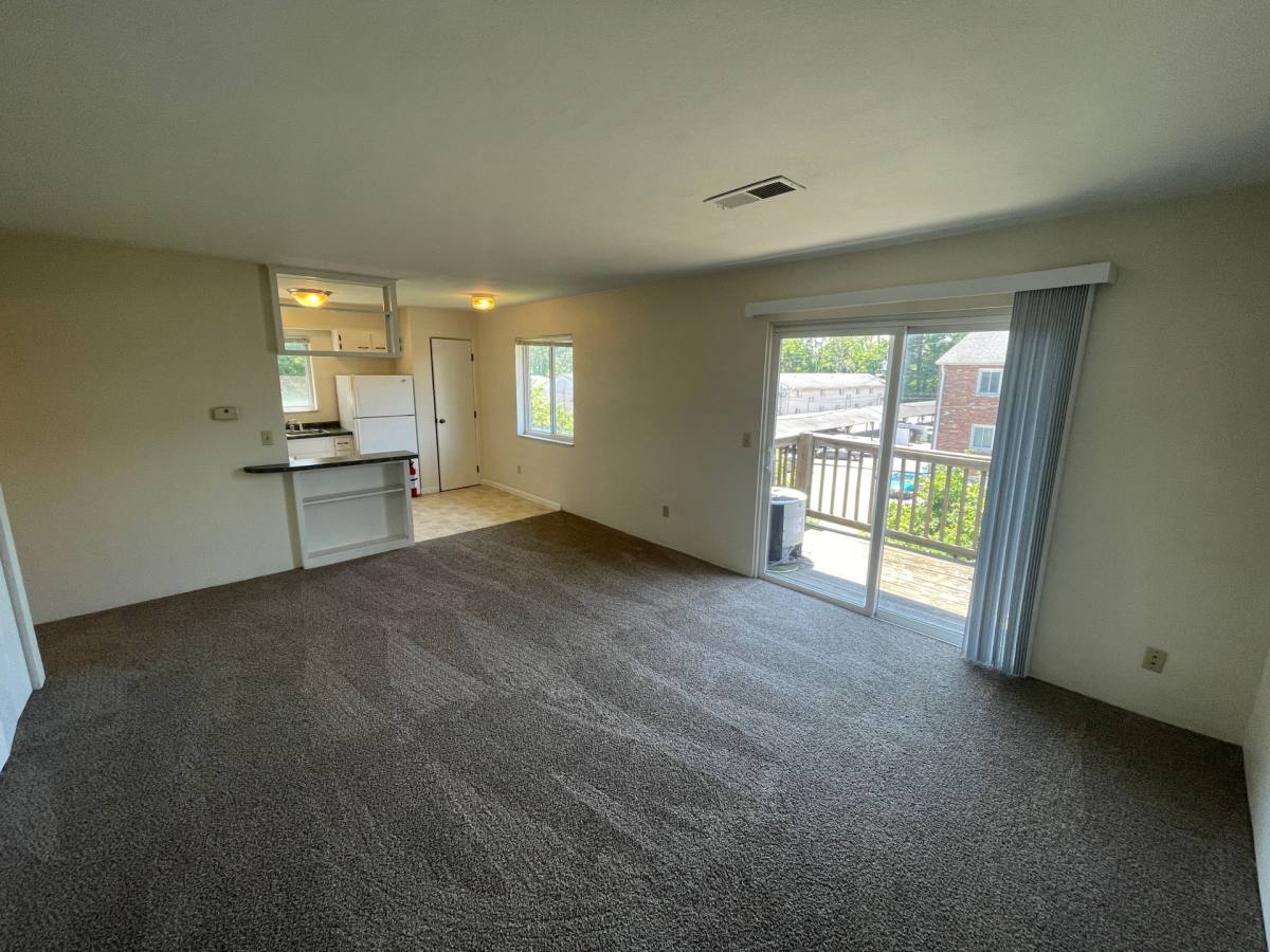 Apartment for rent at 1516 S Dorchester Dr, Bloomington, IN 47401