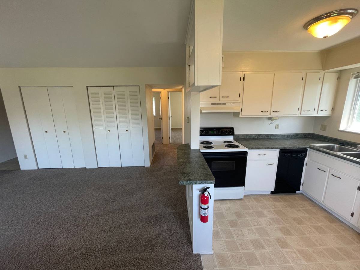 Apartment for rent at 1516 S Dorchester Dr, Bloomington, IN 47401