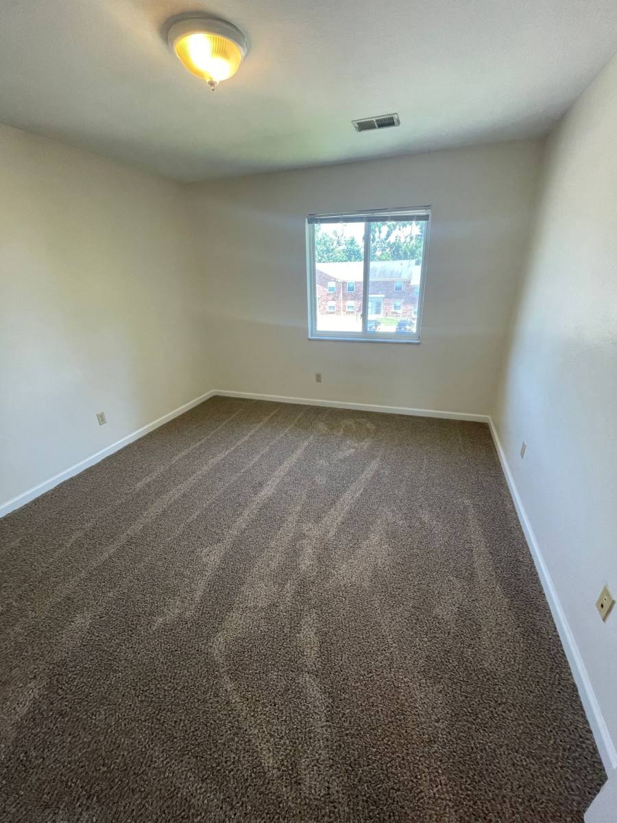 Apartment for rent at 1516 S Dorchester Dr, Bloomington, IN 47401
