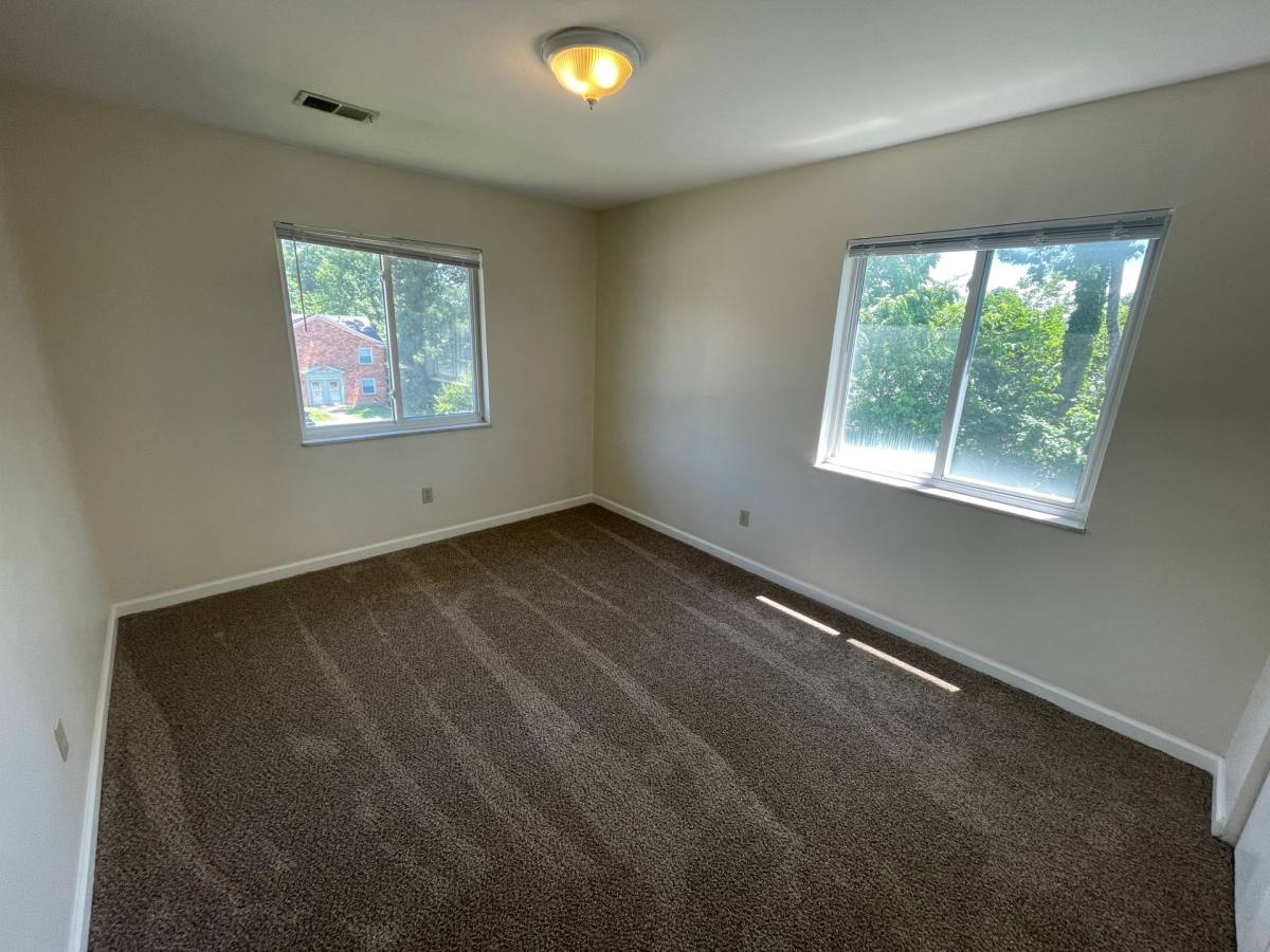 Apartment for rent at 1516 S Dorchester Dr, Bloomington, IN 47401