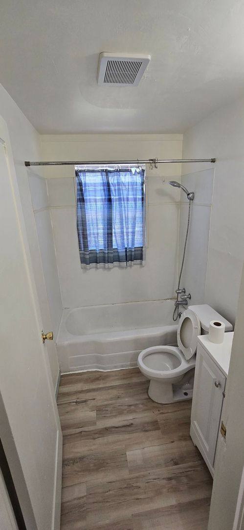 House for rent at 610 N 3rd St, Klamath Falls, OR 97601