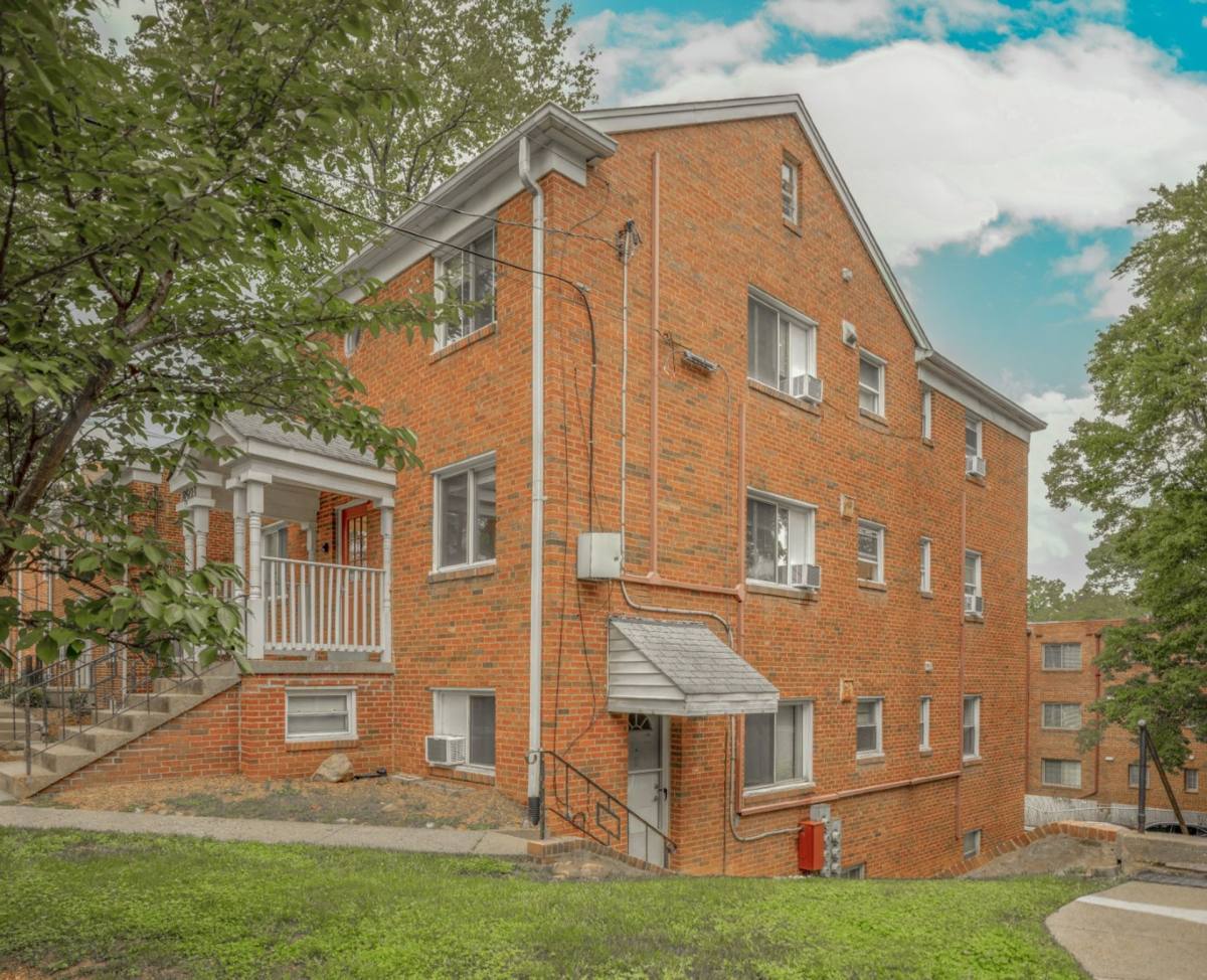 Apartment for rent at 8505 Flower Ave, Takoma Park, MD 20912