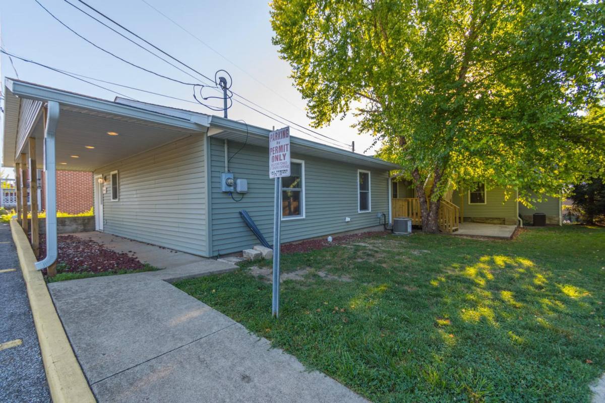 Apartment for rent at 209 N Madison, Bloomington, IN 47404